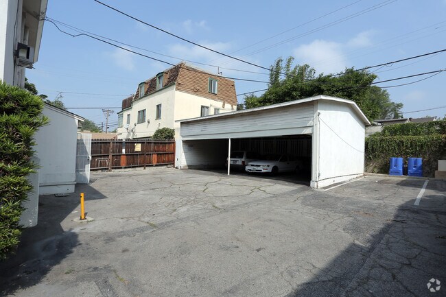 Foto del edificio - 4743 Beverly Blvd