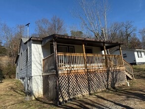 Building Photo - 1092 W Vann Rd