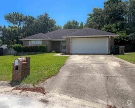 Building Photo - 902 Catskill Ln