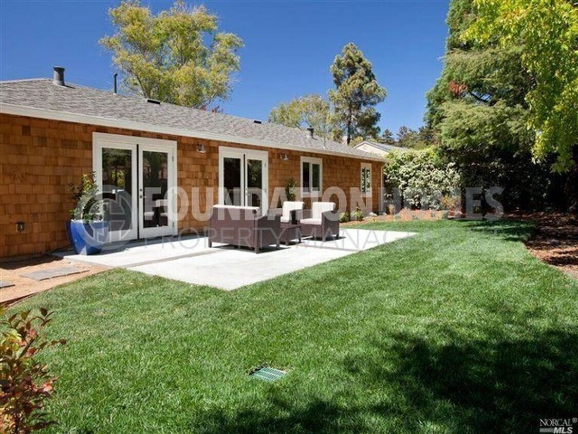 Remodeled 4BD/2BA in Prime Tiburon Locatio... - Remodeled 4BD/2BA in Prime Tiburon Locatio...