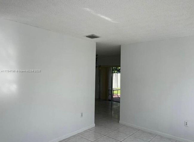 Foto del edificio - 12260 SW 251st Terrace