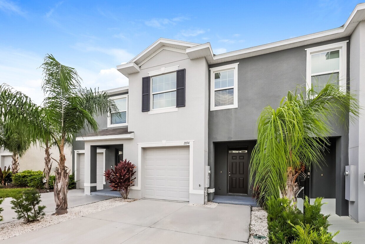 Foto principal - 2894 Peony Pr Ln