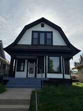 Building Photo - 2933 Winthrop Ave