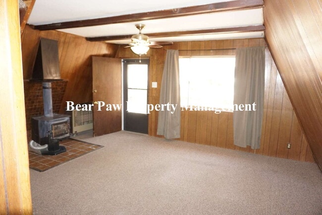 Building Photo - A Frame Home in Evergreen!!