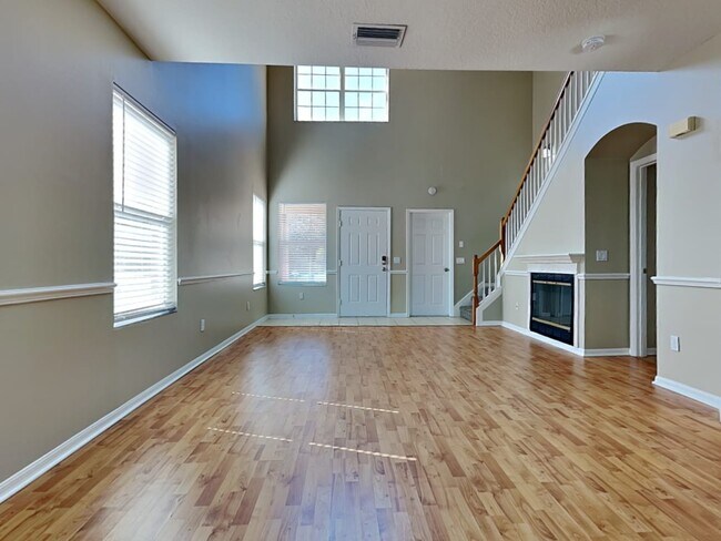 Building Photo - 18009 Birdwater Dr