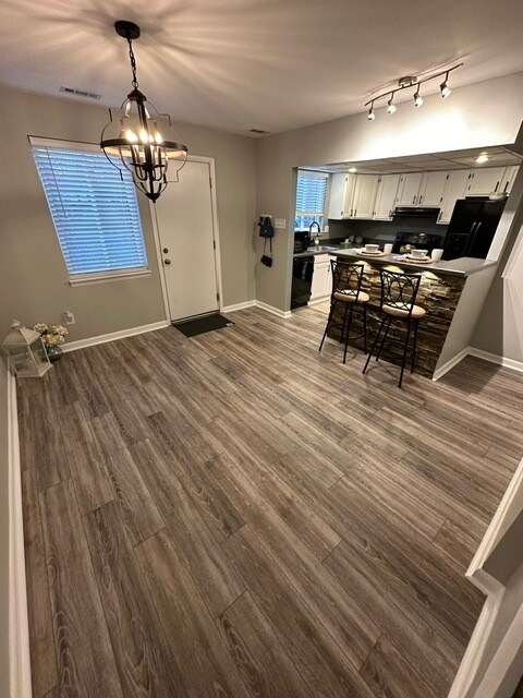 Foto del edificio - 4815 Oxford Ct
