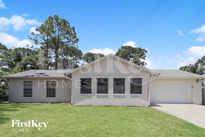 Foto principal - 5210 Holden Rd