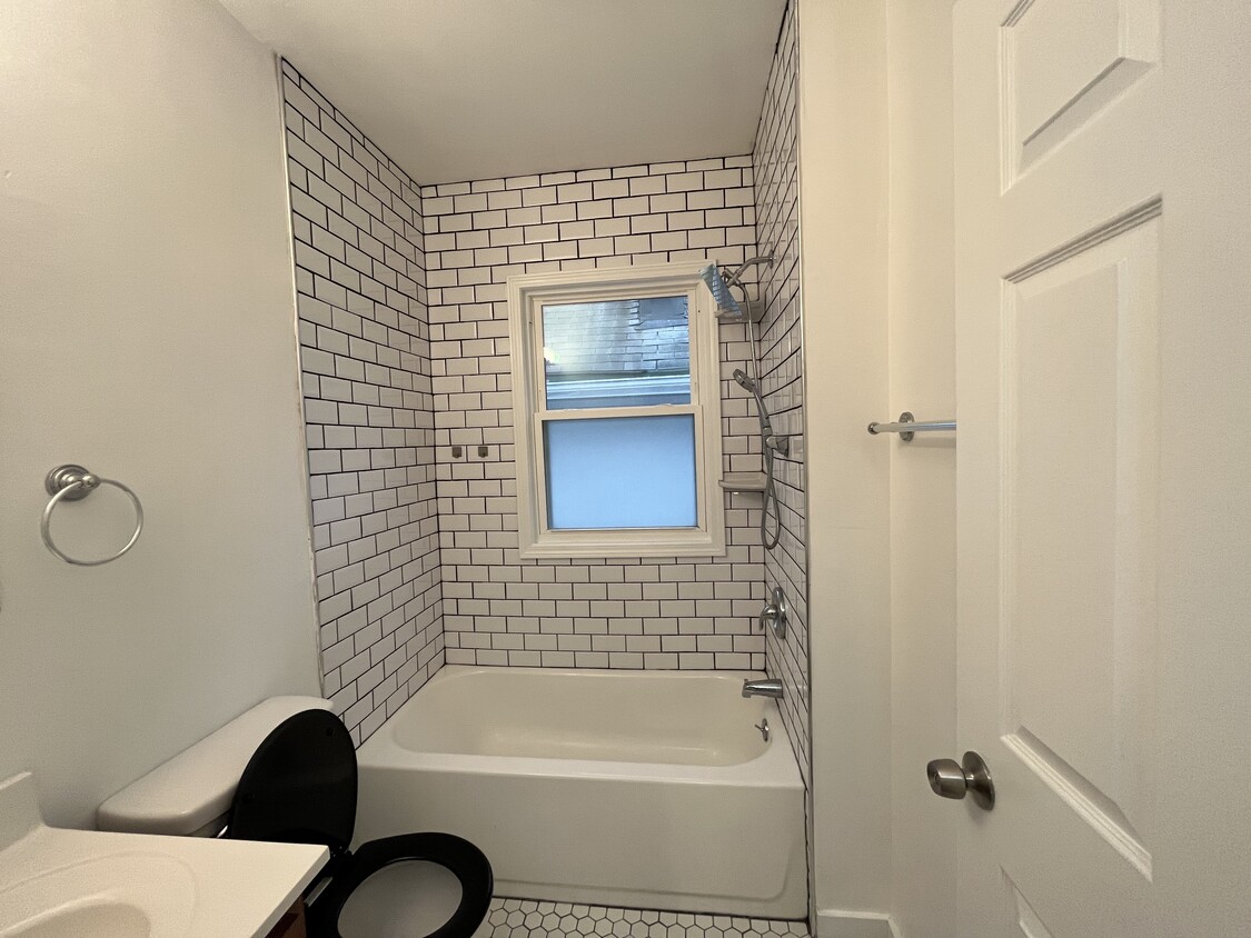 Building Photo - 3329 Bevis Ave