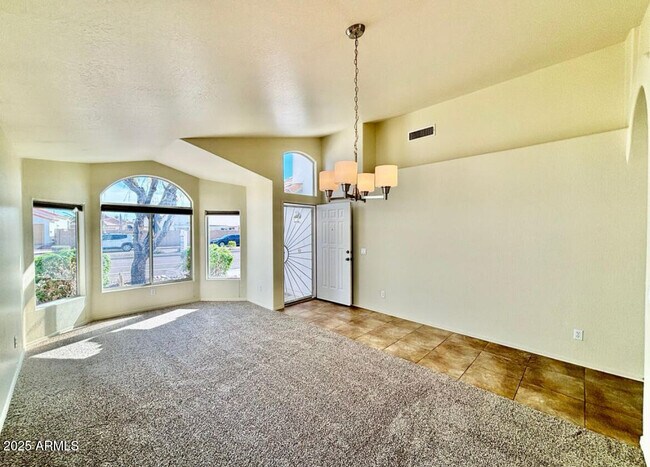 Foto del edificio - 19910 N Coyote Lakes Pkwy