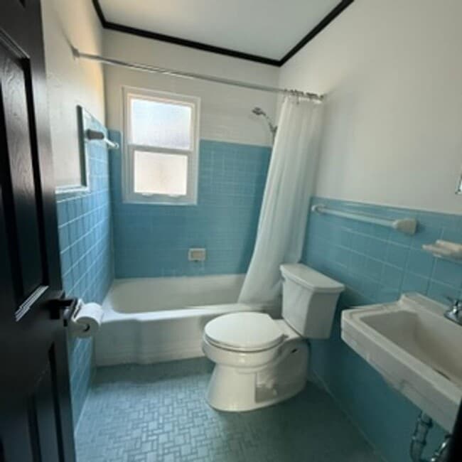 Photo - 1 Bedroom, 1 Bath Cottage House