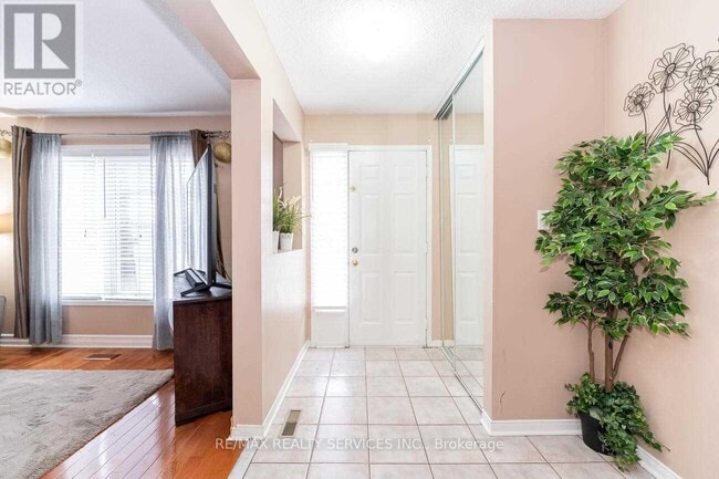 Building Photo - 35 Malta Ave.