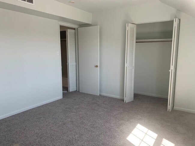 Foto del edificio - 6491 Carefree Ln
