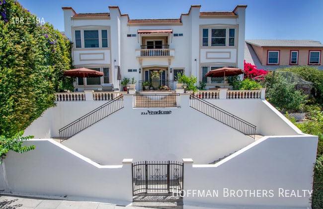 Building Photo - 254 S Vendome St