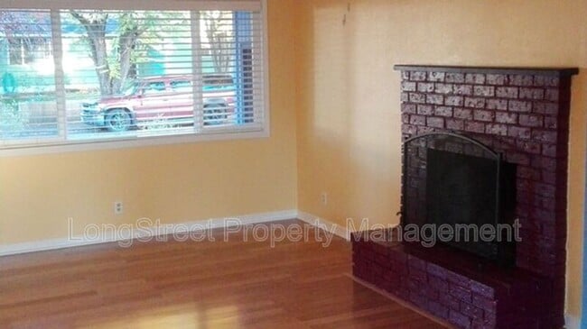 Foto del edificio - 2872 SE Linda St