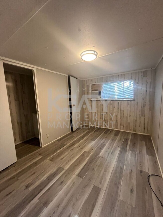 Foto del edificio - 3 bedroom Mobile Home Now Available!
