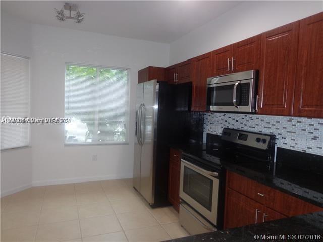 Foto principal - 2708 SW 83rd Ave