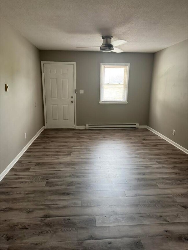 Foto del edificio - 4755 NC-89