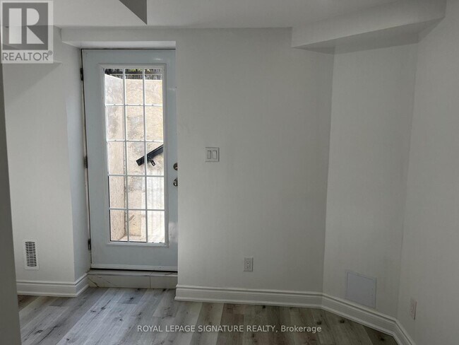 Building Photo - 21 Sewells Ln