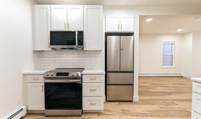 Building Photo - 19 Marcella St