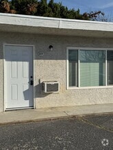 Building Photo - 1239 E Bellevue Rd