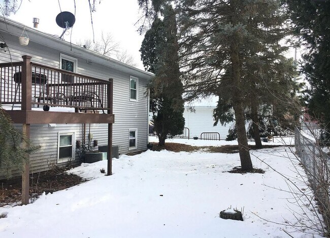 Back - 207 Wellons Dr