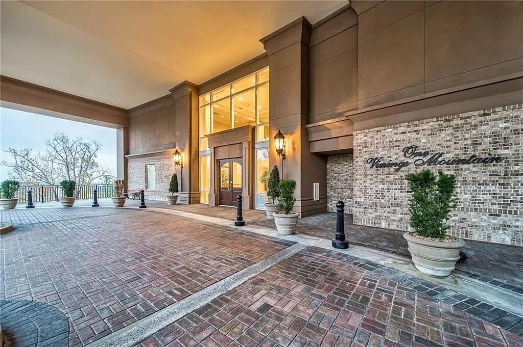 2950 Mount Wilkinson Pky SE Unit 402, Atlanta, GA 30339 Condo for