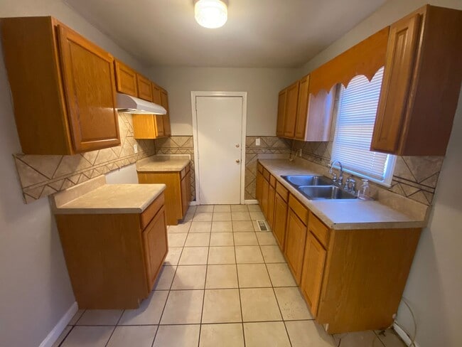 Building Photo - Birmingham - *** APPROVED APPLICATION, PEN...