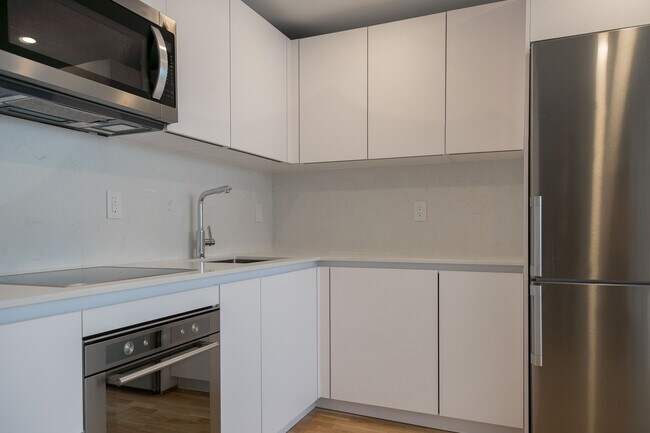 Photo du bâtiment - 730 St Clarens Ave