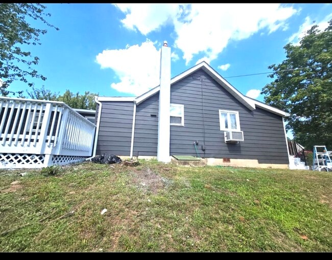 Foto del edificio - 2359 Morse Ave