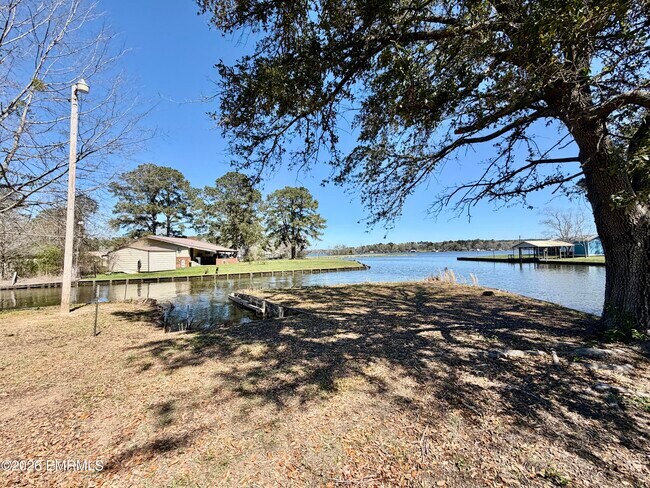 Building Photo - 3725 Kay Dr