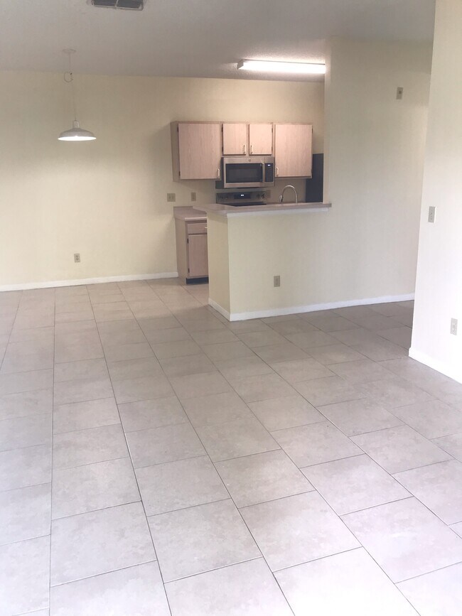 Foto del edificio - 709 Secret Harbor Ln
