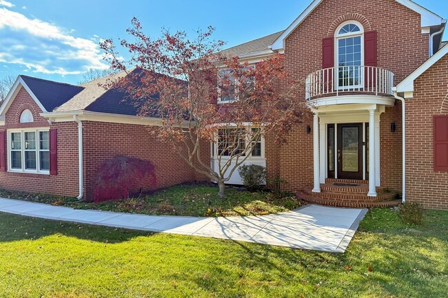 Building Photo - 1300 Pinstripe Ct