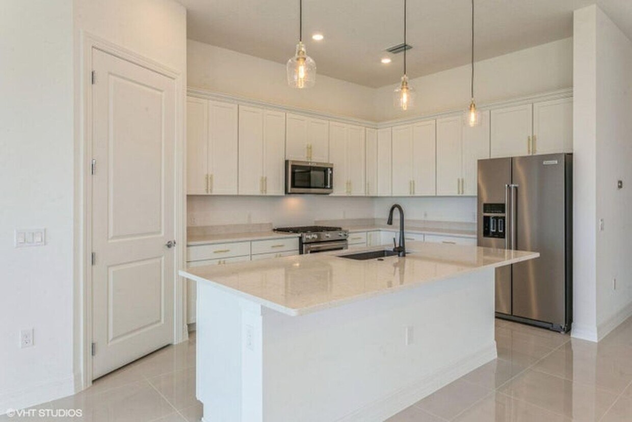 Primary Photo - 10444 Northbrook Cir