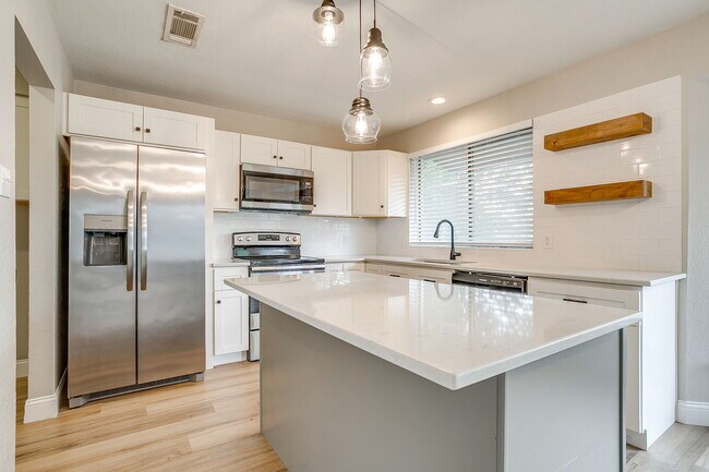 Cocina - 7920 Lazy Brook Dr