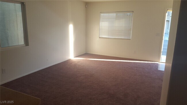 Foto del edificio - 9100 Pearl Cotton Ave