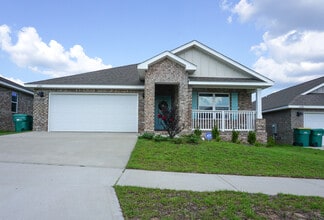 Building Photo - 4703 Airmen Dr