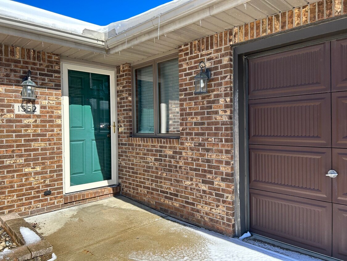 1552 High St, Erie, PA 16509 Townhome Rentals in Erie PA