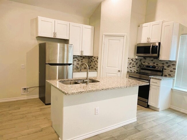 Building Photo - 16680 E Dounreay St