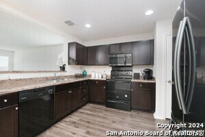 Foto del edificio - 11623 Blackmore Leap