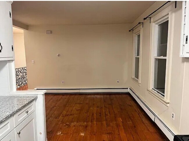 Foto del edificio - 217 Glenridge Ave