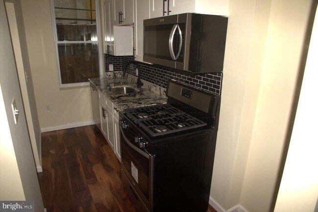 Foto del edificio - 1335 S Newkirk St