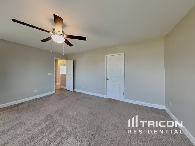 Building Photo - 3317 Lacewing Dr