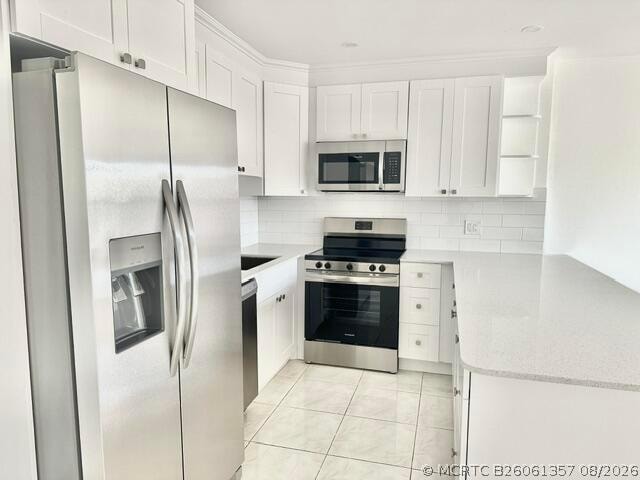 Building Photo - 156 Fanshaw D