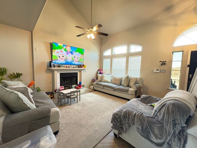 Building Photo - HOME FOR RENT IN THE WESTSIDE OF EL PASO