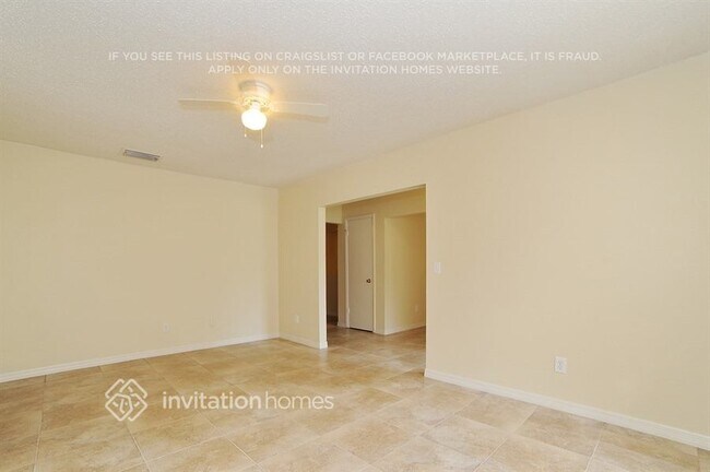 Building Photo - 608 Valley Hill Dr