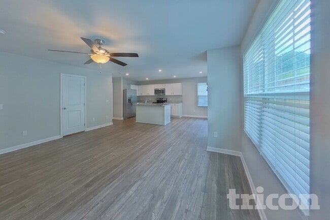 Building Photo - 886 Purcell Dr