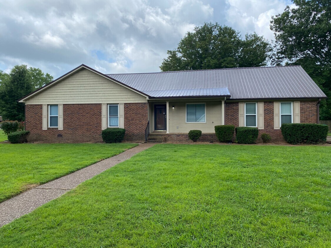 Foto principal - 77 Independence Ln