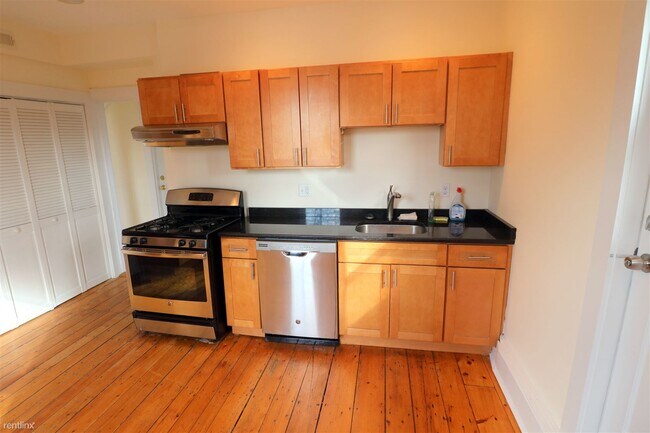 Building Photo - 3 br, 2 bath  - 28 Centennial Pl # 2B