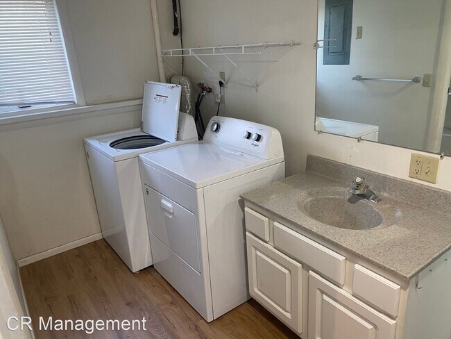 Building Photo - 4 br, 2 bath House - 47 Spring Hill Rd