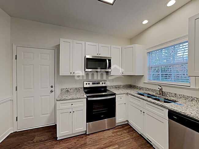 Building Photo - 3525 Boren Ct
